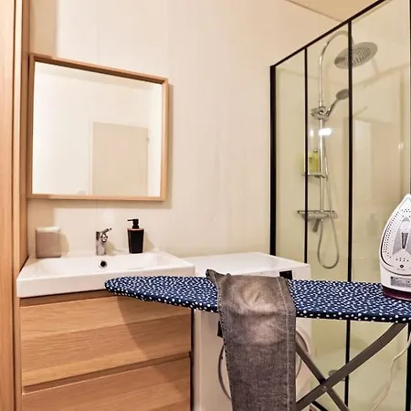 Bel T2 3 Etoiles Parking Inclus Et La A 2 Min ! Apartmán *