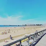 Bel T2 3 Etoiles Parking Inclus Et La A 2 Min ! 莱萨布勒-多洛讷