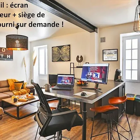 Bel T2 3 Etoiles Parking Inclus Et La A 2 Min ! *