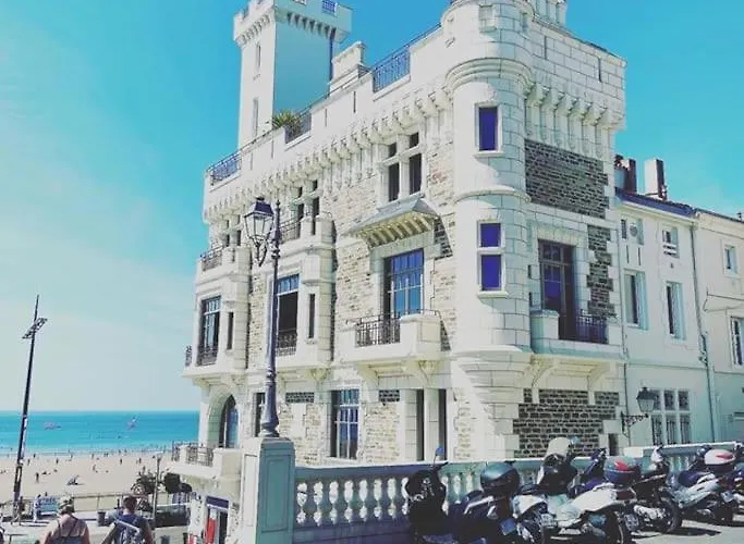 Bel T2 3 Etoiles Parking Inclus Et La A 2 Min !